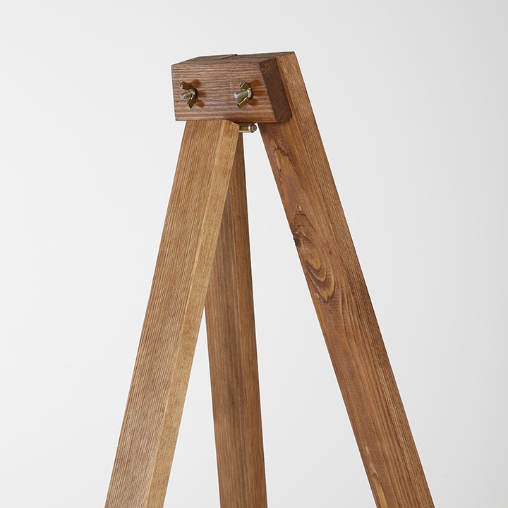 MT Displays | Basic Easel