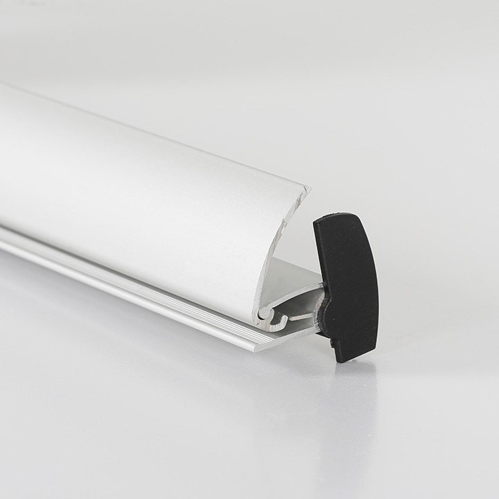 MT Displays | Poster Clamp 1.18″