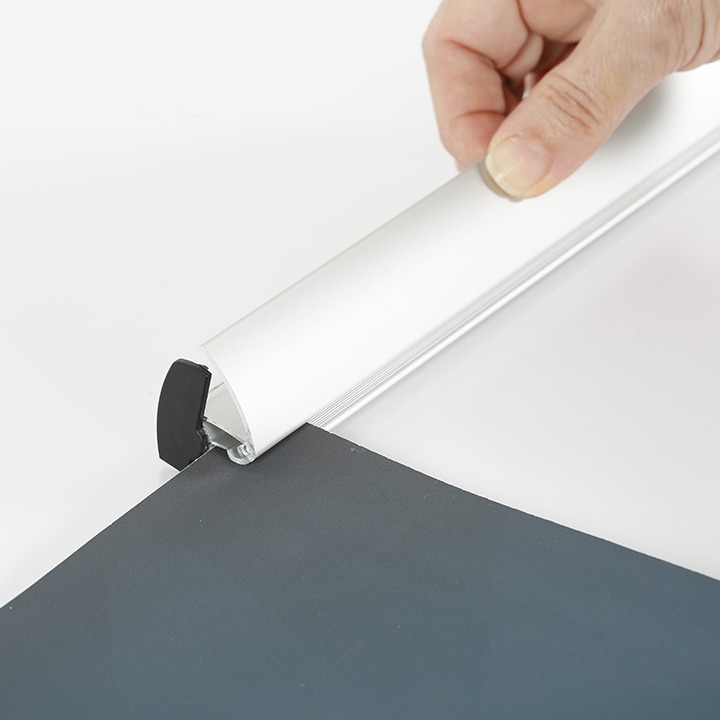 MT Displays | Poster Clamp 1.18″